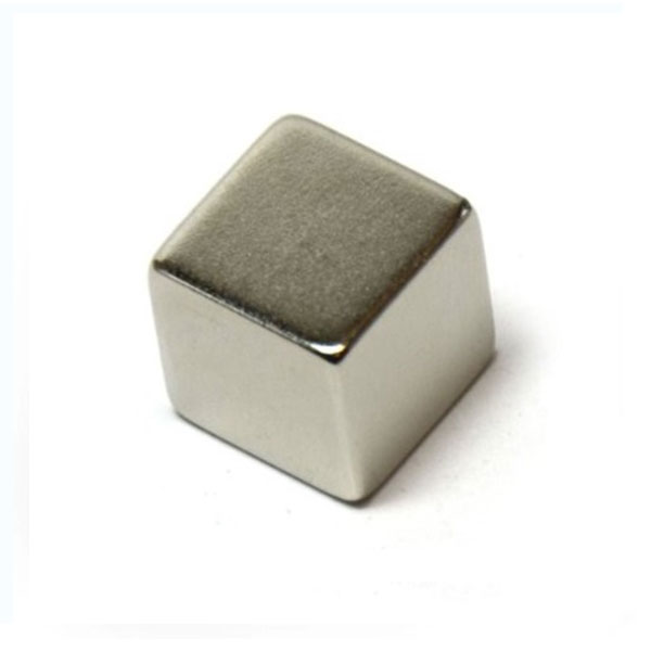N45 Nickel Plated Neodymium Cube Magnets 10x10x10mm - Magnetic Force 7 kg