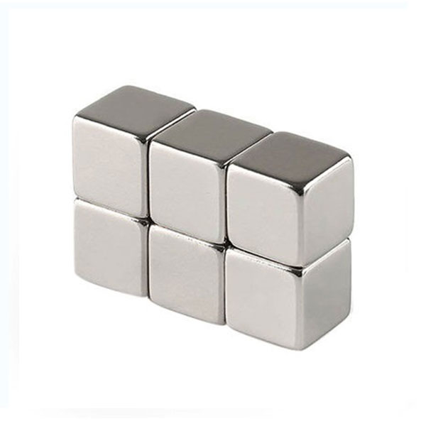 N52 Cube Neodymium Magnets 8x8x8mm With Nickel Coating - Hold 4 kg
